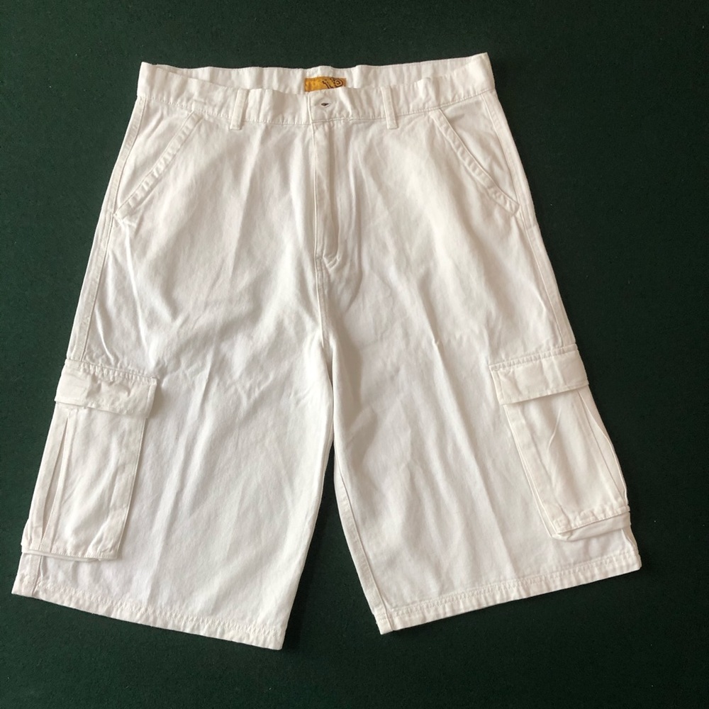 Men’s white North 15 Mid-Length Shorts 38 Waist